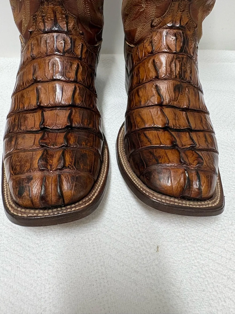 Lucchese gorgeous handcrafted
